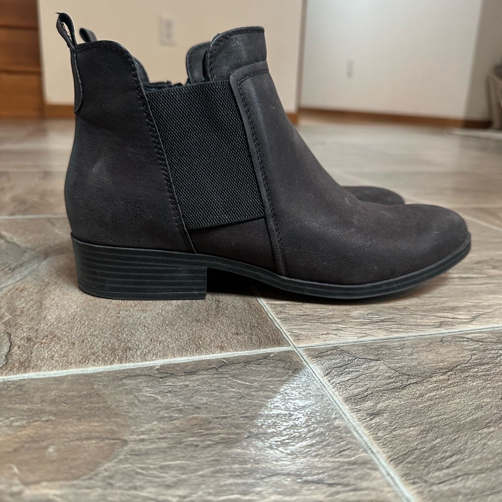 Chic Black Ankle Boots for Women